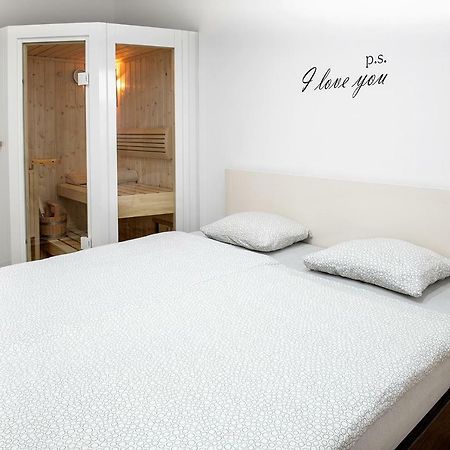 Sauna - Flexible Selfcheckins 6 - Zagreb - Garage - Electric Vehicle Ccharger - Loggia - New - Luxury - Apartments Repinc 6 Eksteriør billede